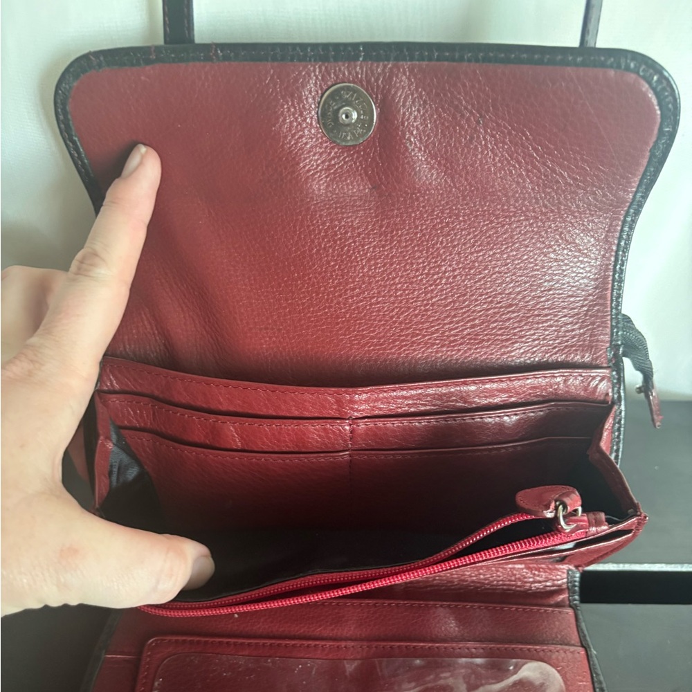 Vintage Brighton Black Leather Shoulder Bag with Red Heart - Picture 9 of 14